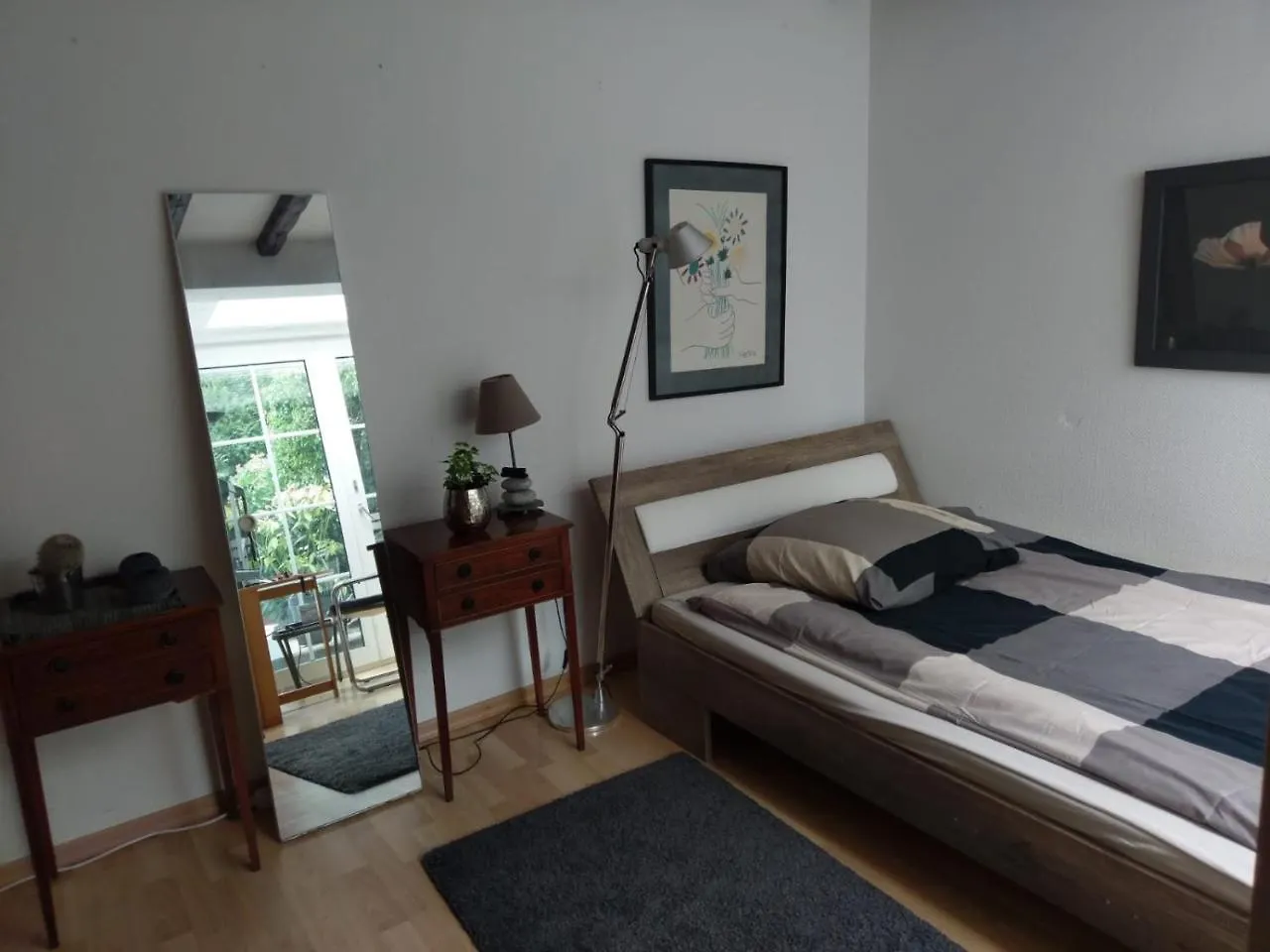 House In House Apartments Düsseldorf